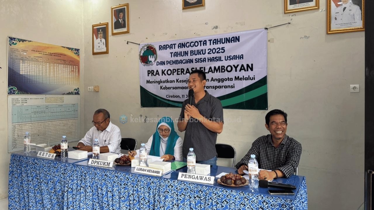 Lurah Kesambi Hadiri RAT Pra Koperasi Flamboyan RW 01 Karang Anyar