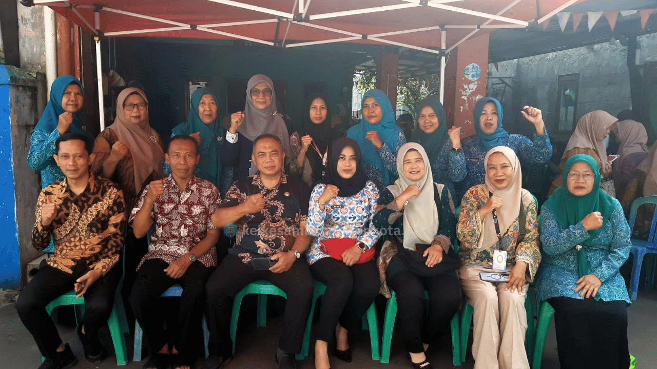 Sekretaris Kelurahan Kesambi Hadiri Monev Posyandu Siklus Hidup Tulip RW 02 Karang Anyar