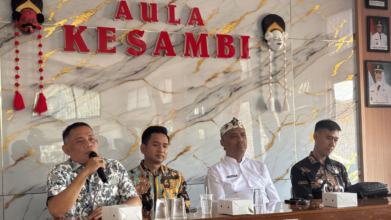 Pisah Sambut dan Sertijab Lurah Kesambi dan Kasi Pelayanan Publik Kelurahan Kesambi