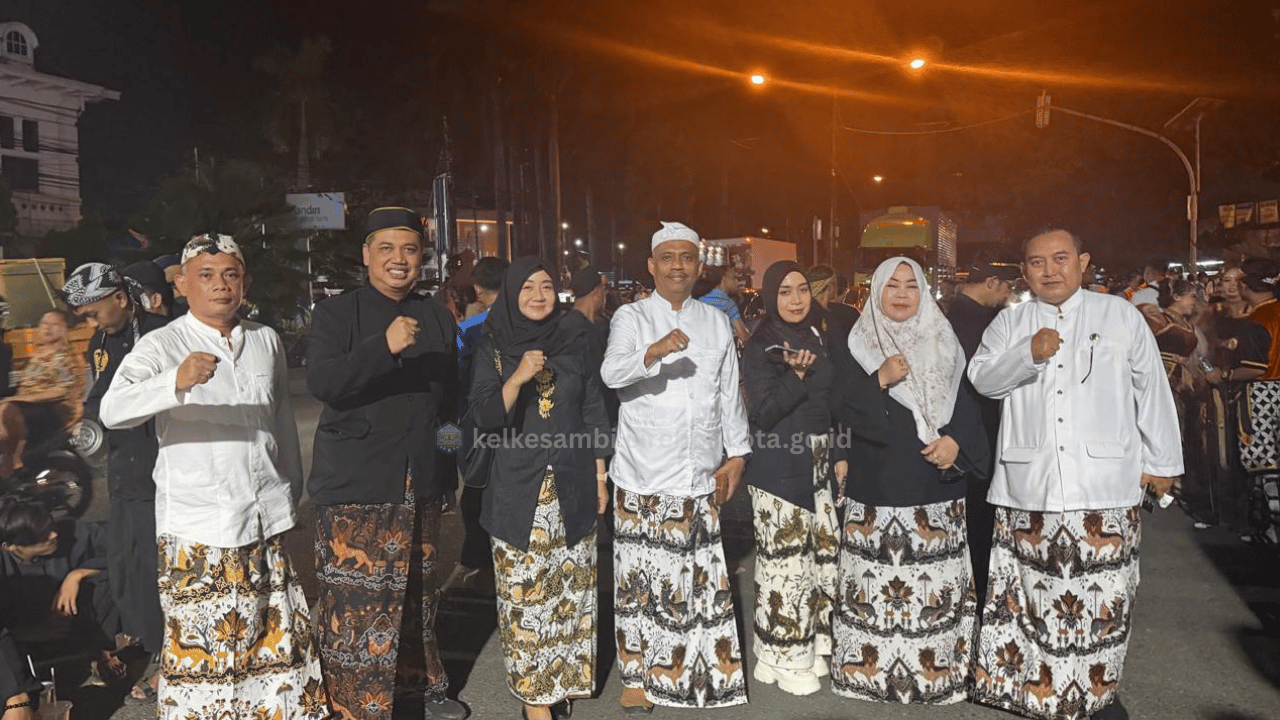 Semarak Milangkala Tatar Sunda Nyuhun Buhun, Nata Nagara di Kota Cirebon