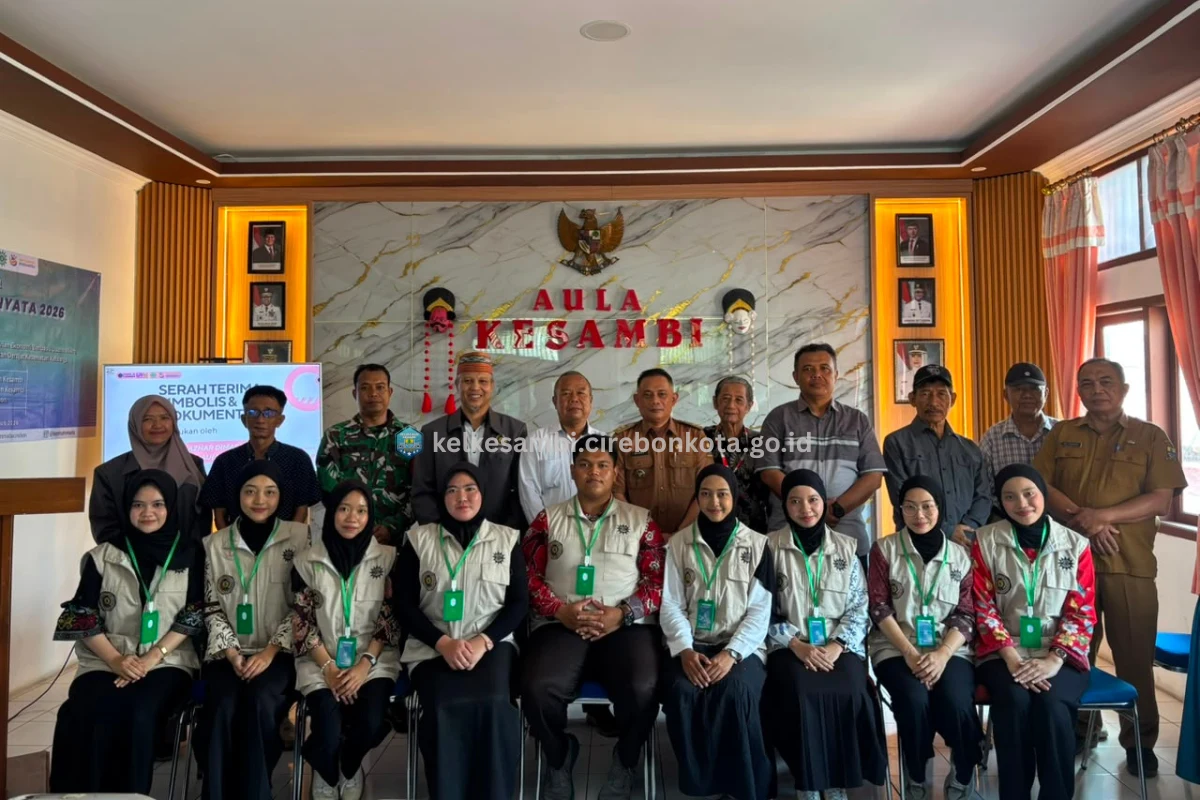 Lurah Kesambi Resmi Membuka Kegiatan Pembukaan dan Penerimaan Mahasiswa KKN Universitas Muhammadiyah Ahmad Dahlan Cirebon