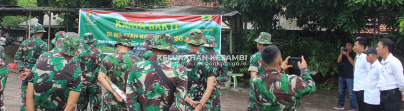Kegiatan Kerja Bakti Bersama Korem 063 Sunan Gunung Jati Cirebon